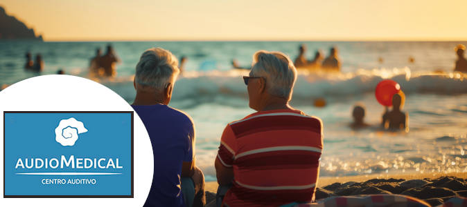 Las personas con audífonos disfrutan del verano